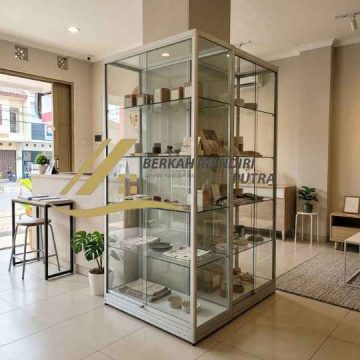 Ready Etalase Kaca Display Jakarta Sudut Minimalis Anti Rayap